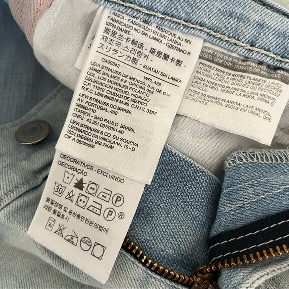 LEVIS Denim Jean Shorts Pink Side Seam Light Wash Size 28 - Picture 4 of 9